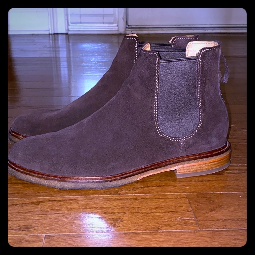 Men’s size 9 Clark’s men’s Chelsea boots